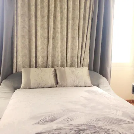 With 4 Bedrooms In With Wonderful City View And Wifi * Lisboa