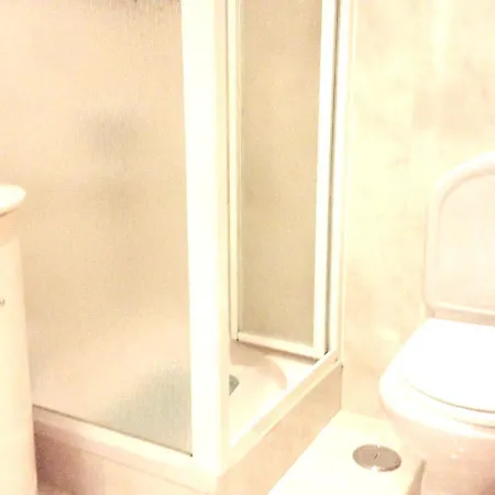 With 4 Bedrooms In With Wonderful City View And Wifi Lisboa