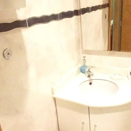 With 4 Bedrooms In With Wonderful City View And Wifi Apartamento